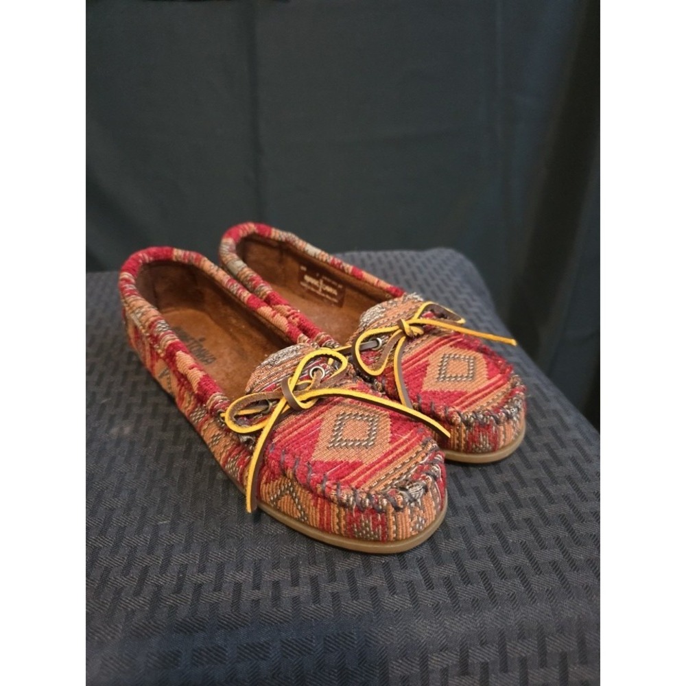 Minnetonka Red Western Southwest Aztec Slip On Flats Moccasins Women's Size 6.5
